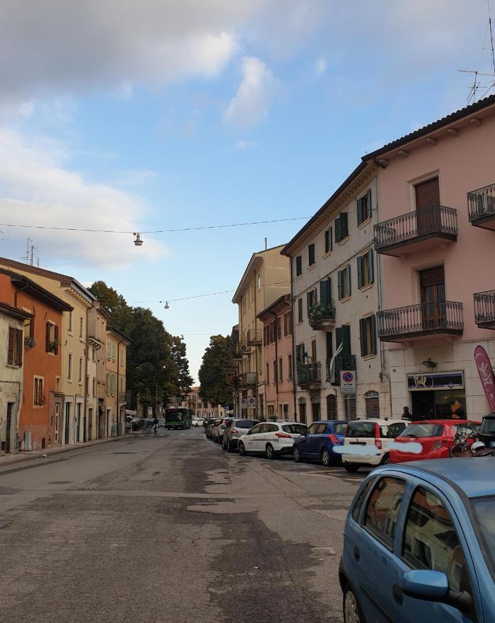 Dimora Rosso San Zeno - Wifi Veloce E Adatto Per Famiglie Верона Экстерьер фото